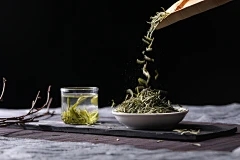 小猪参考表的生长速率，增长率的影响更快？